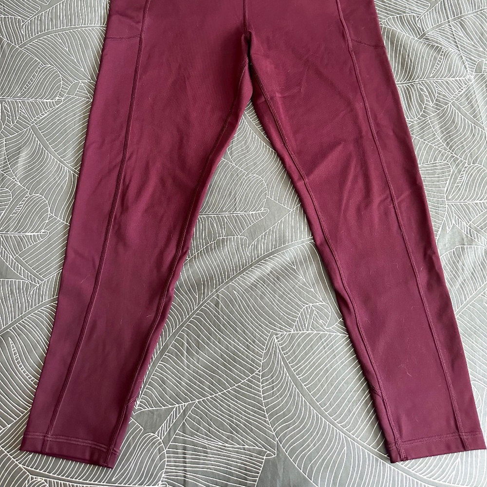 VS Essential High-Rise Pocket Leggings